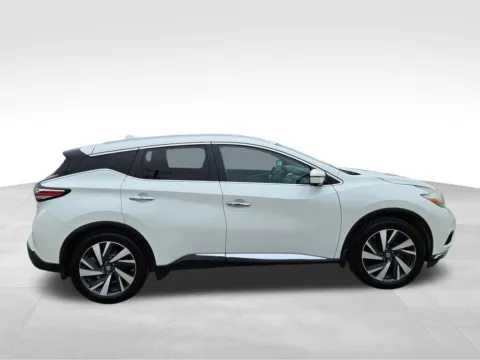 More photos of 2016 Nissan Murano SL at Gregg Young Plattsmouth, NE