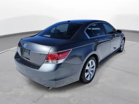 More photos of 2010 Honda Accord Sdn EX-L at Gregg Young Plattsmouth, NE