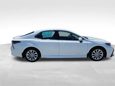 More photos of 2024 Toyota Camry SE at Gregg Young Chevrolet Of Plattsmouth, NE