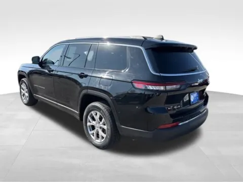 More photos of 2022 Jeep Grand Cherokee L Limited at Gregg Young Plattsmouth, NE