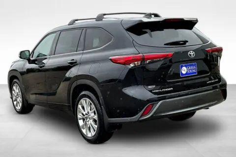 More photos of 2020 Toyota Highlander Limited at Gregg Young Chevrolet Marshalltown, IA