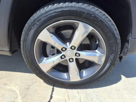 More photos of 2022 Jeep Grand Cherokee L Limited at Gregg Young Chevrolet Marshalltown, IA