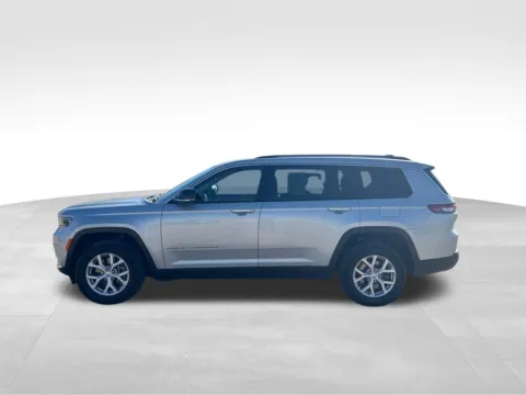 Another view of 2022 Jeep Grand Cherokee L Limited for sale in Marshalltown, IA at Gregg Young Chevrolet Marshalltown