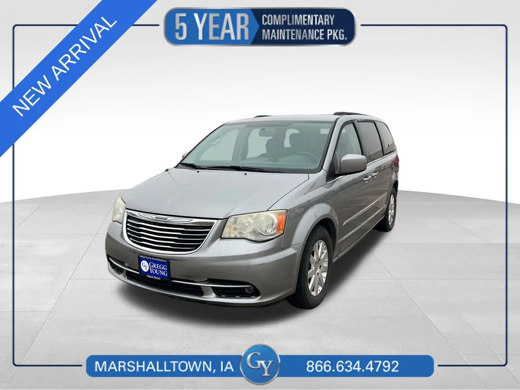 Silver 2014 Chrysler Town & Country Touring for sale in Marshalltown, IA