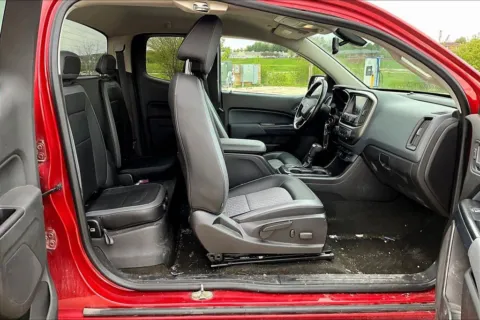 More photos of 2015 Chevrolet Colorado Z71 at Gregg Young Chevrolet Marshalltown, IA