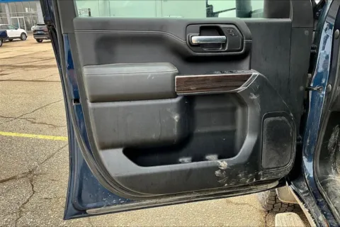 More photos of 2020 Chevrolet Silverado 2500HD LT at Gregg Young Chevrolet Marshalltown, IA