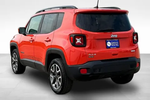 More photos of 2018 Jeep Renegade Latitude at Gregg Young Chevrolet Marshalltown, IA