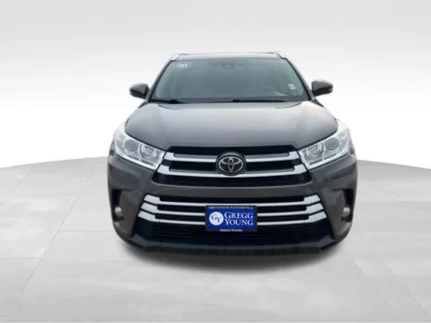 Photos of 2017 Toyota Highlander XLE for sale in Ottumwa, IA at Gregg Young Toyota of Ottumwa