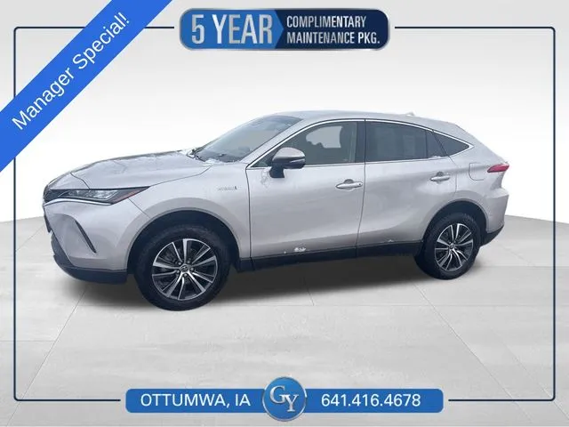 Green 2021 Toyota Venza LE for sale in Ottumwa, IA