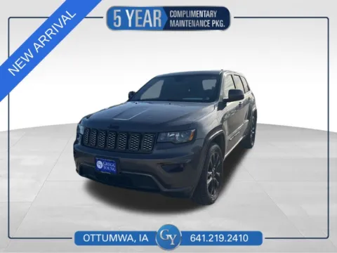 Gray 2021 Jeep Grand Cherokee Laredo X for sale in Ottumwa, IA