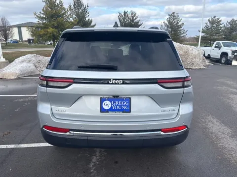 More photos of 2024 Jeep Grand Cherokee Limited at Gregg Young Toyota of Ottumwa, IA