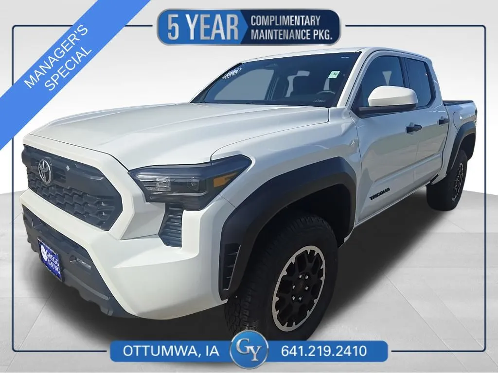 White 2025 Toyota Tacoma TRD Off-Road for sale in Ottumwa, IA