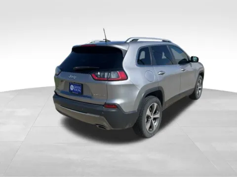 More photos of 2019 Jeep Cherokee Limited at Gregg Young Toyota of Ottumwa, IA