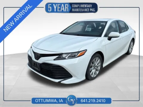 White 2019 Toyota Camry LE for sale in Ottumwa, IA