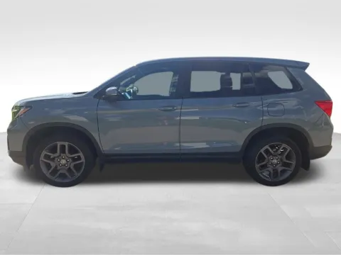 Photos of 2023 Honda Passport EX-L for sale in Ottumwa, IA at Gregg Young Toyota of Ottumwa