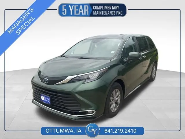 Green 2024 Toyota Sienna XLE for sale in Ottumwa, IA