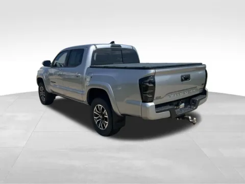 More photos of 2020 Toyota Tacoma TRD Sport at Gregg Young Toyota of Ottumwa, IA