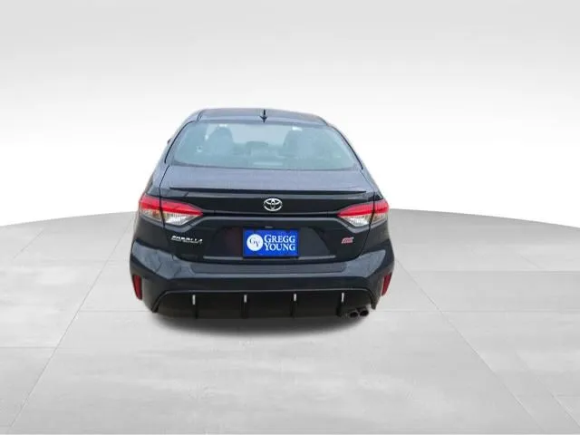 2023 Toyota Corolla SE photo 2