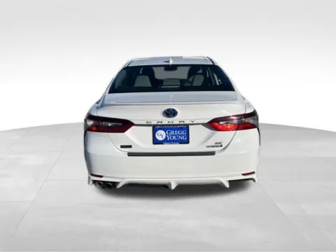 More photos of 2021 Toyota Camry Hybrid SE at Gregg Young Toyota of Ottumwa, IA