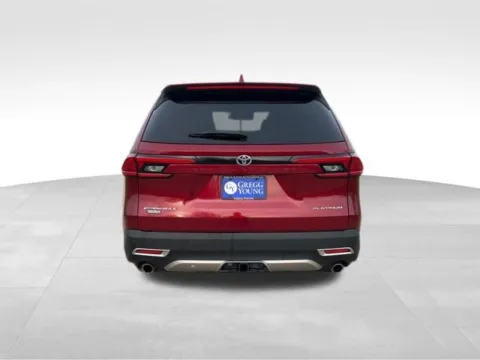 More photos of 2024 Toyota Grand Highlander Hybrid MAX Platinum at Gregg Young Toyota of Ottumwa, IA