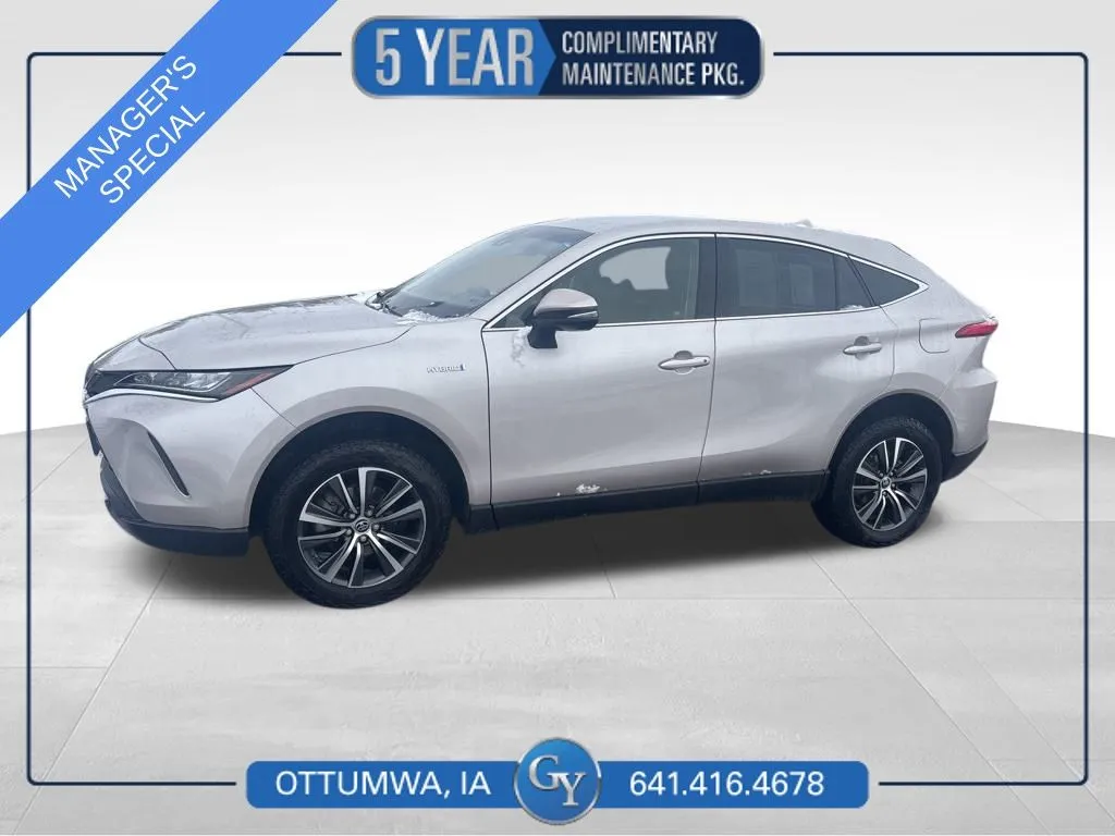 Green 2021 Toyota Venza LE for sale in Ottumwa, IA