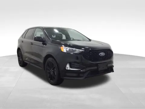 More photos of 2024 Ford Edge ST Line at Gregg Young Toyota of Ottumwa, IA