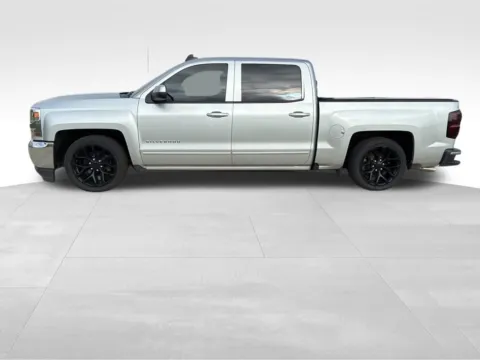 Another view of 2018 Chevrolet Silverado 1500 LT for sale in Ottumwa, IA at Gregg Young Toyota of Ottumwa