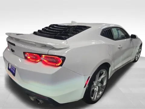 More photos of 2019 Chevrolet Camaro SS at Gregg Young Toyota of Ottumwa, IA