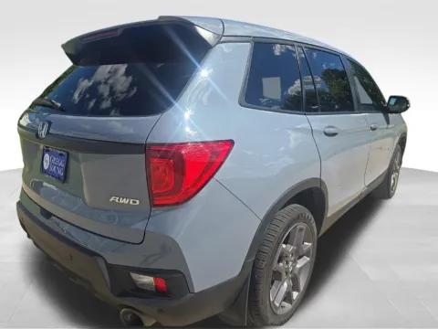 More photos of 2023 Honda Passport EX-L at Gregg Young Toyota of Ottumwa, IA