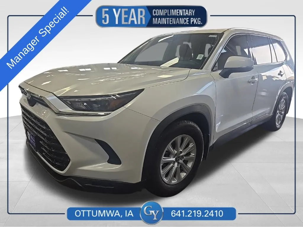 Unknown 2024 Toyota Grand Highlander Hybrid XLE for sale in Ottumwa, IA
