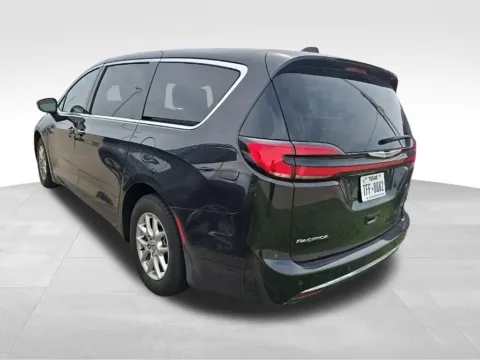 Another view of 2023 Chrysler Pacifica Touring L for sale in Ottumwa, IA at Gregg Young Toyota of Ottumwa