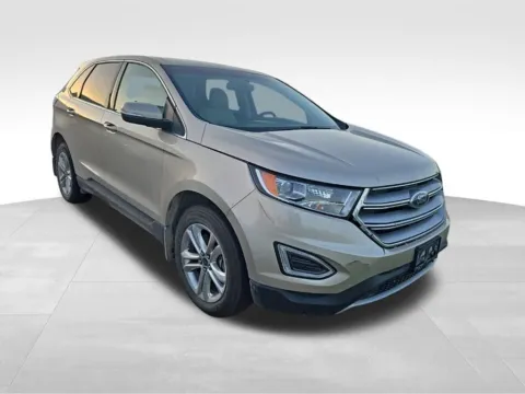 More photos of 2018 Ford Edge Titanium at Gregg Young Toyota of Ottumwa, IA
