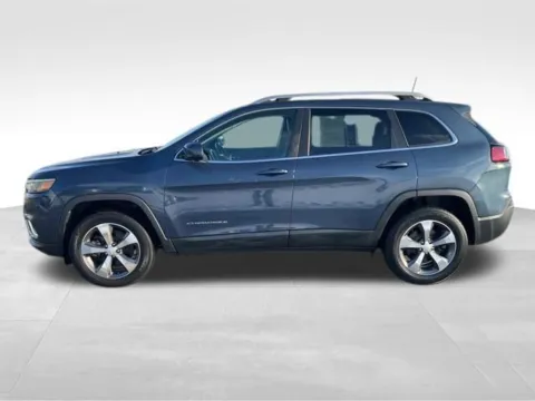 Another view of 2019 Jeep Cherokee Limited for sale in Ottumwa, IA at Gregg Young Toyota of Ottumwa