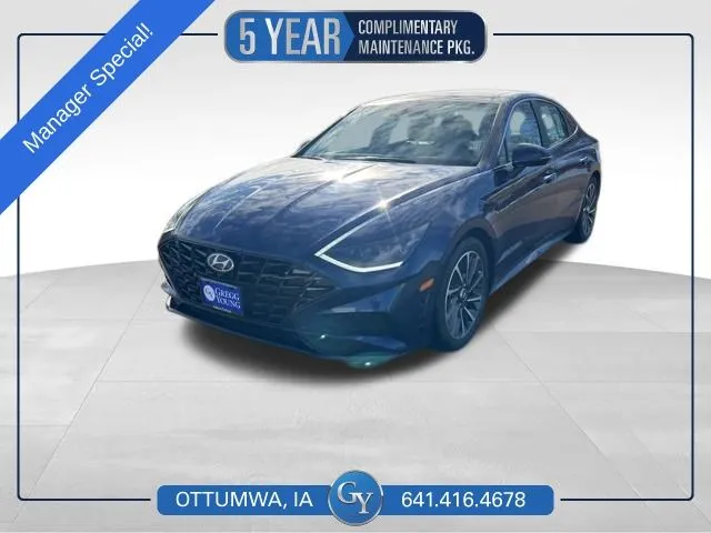 Blue 2020 Hyundai Sonata Limited for sale in Ottumwa, IA