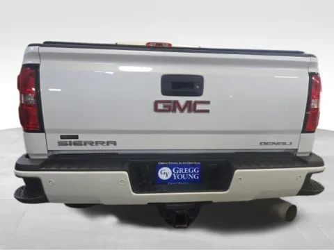 More photos of 2018 GMC Sierra 2500HD Denali at Gregg Young Toyota of Ottumwa, IA