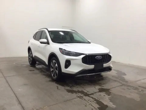 More photos of 2024 Ford Escape Platinum at Gregg Young Toyota of Ottumwa, IA