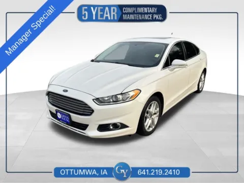 White 2016 Ford Fusion SE for sale in Ottumwa, IA