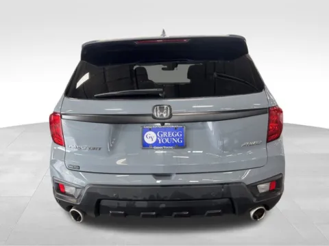 More photos of 2023 Honda Passport EX-L at Gregg Young Toyota of Ottumwa, IA