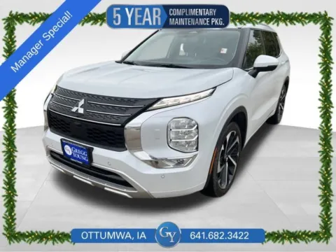 Silver 2023 Mitsubishi Outlander SEL for sale in Ottumwa, IA