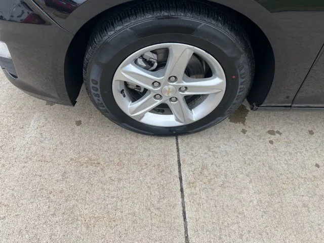 2024 Chevrolet Malibu LS photo 2