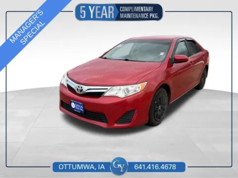 Red 2013 Toyota Camry LE for sale in Ottumwa, IA