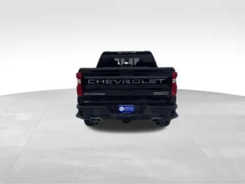 More photos of 2021 Chevrolet Silverado 1500 High Country at Gregg Young Toyota of Ottumwa, IA