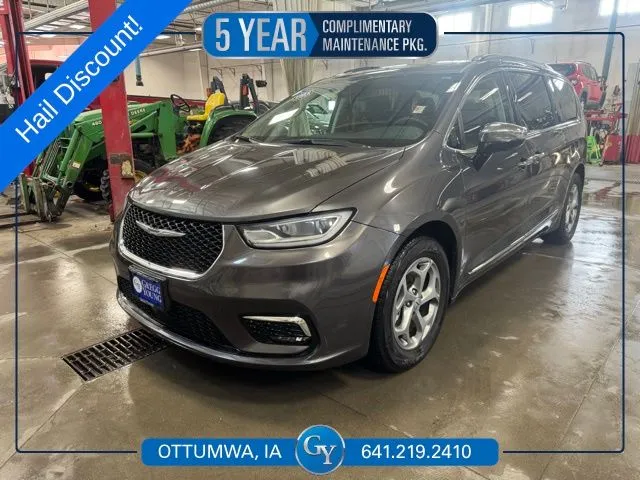 Gray 2023 Chrysler Pacifica Limited for sale in Ottumwa, IA