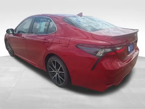 More photos of 2023 Toyota Camry SE at Gregg Young Toyota of Ottumwa, IA