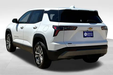 More photos of 2026 Chevrolet Equinox LT at Gregg Young Toyota of Ottumwa, IA