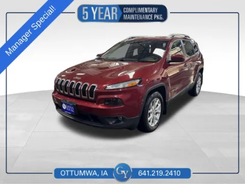 Red 2016 Jeep Cherokee Latitude for sale in Ottumwa, IA
