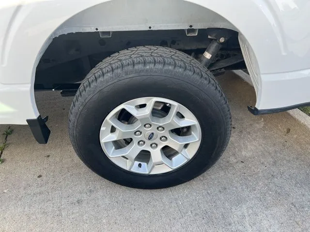 2023 Ford F-150 XLT photo 4
