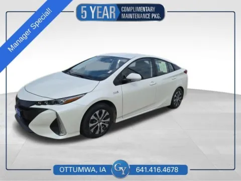 White 2020 Toyota Prius Prime LE for sale in Ottumwa, IA