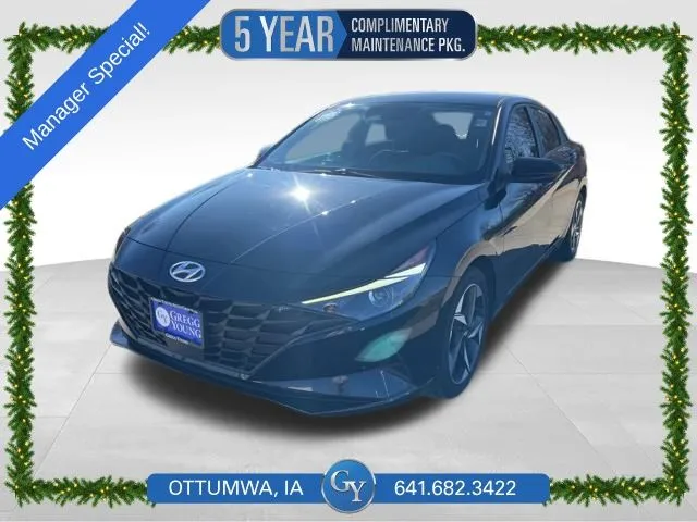 Black 2023 Hyundai Elantra SEL for sale in Ottumwa, IA