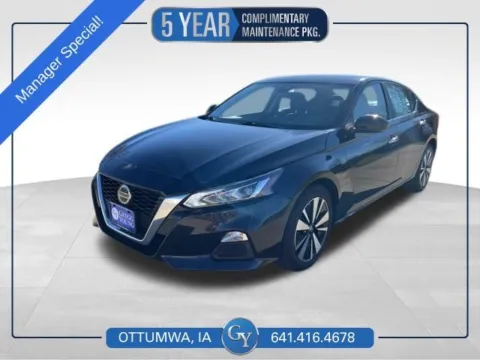 Blue 2021 Nissan Altima 2.5 SV for sale in Ottumwa, IA